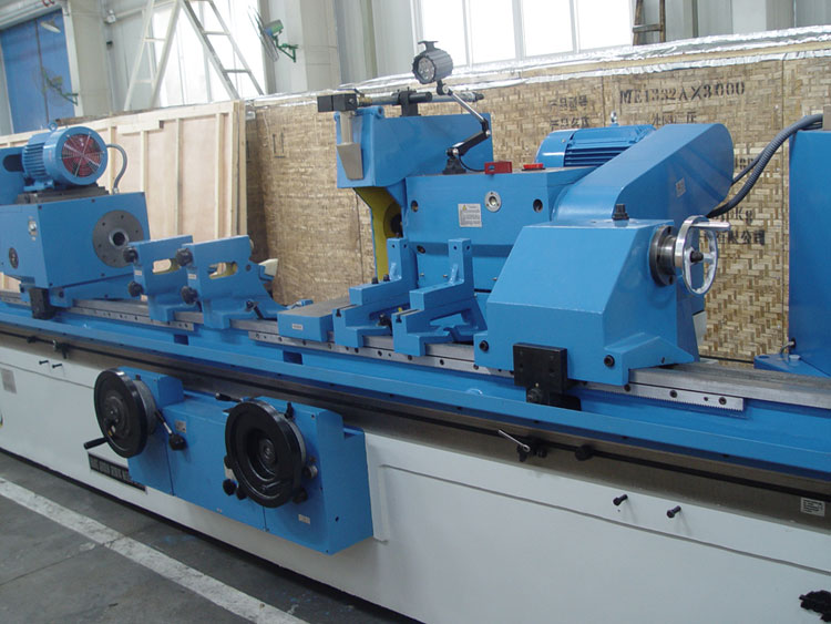 ME1350A Universal Cylindrical Grinder Cylindrical Grinding Machine (3)