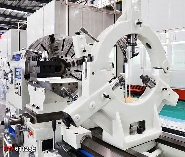 CW61125E High Precision Engine Metal Heavy Duty Lathe Machine
