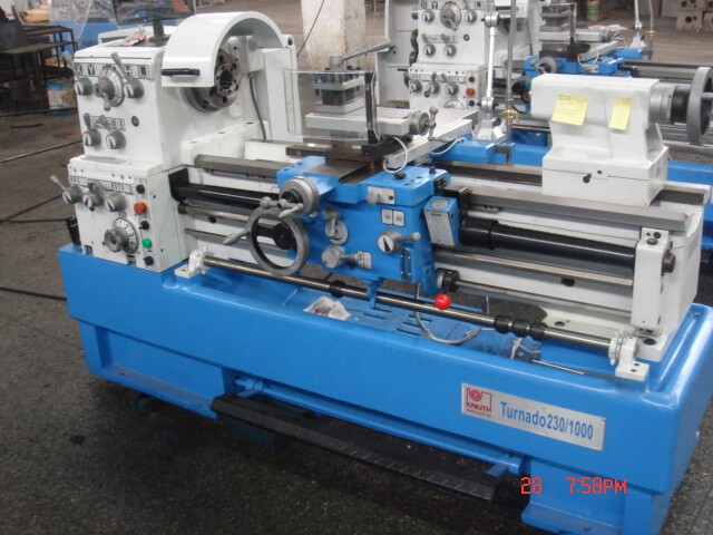 C6241 Horizontal Universal Metal Lathe Machine (2)