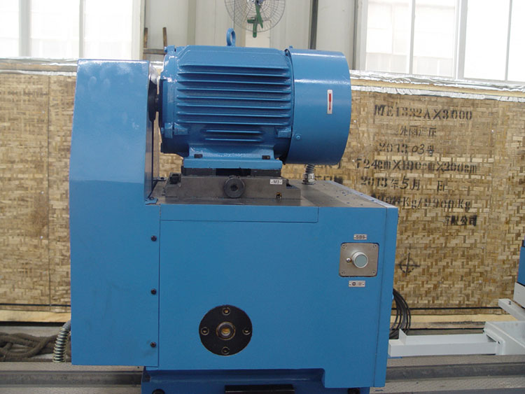 ME1350A Universal Cylindrical Grinder Cylindrical Grinding Machine