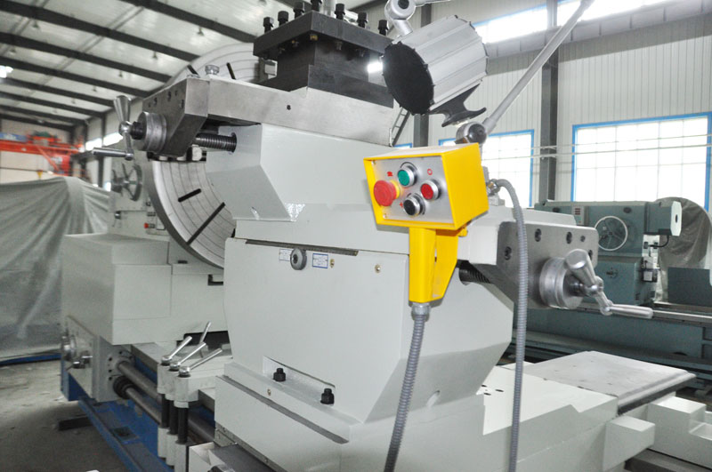 CW61220 Semi Automatic Metal Turning Heavy Duty Turning Machine