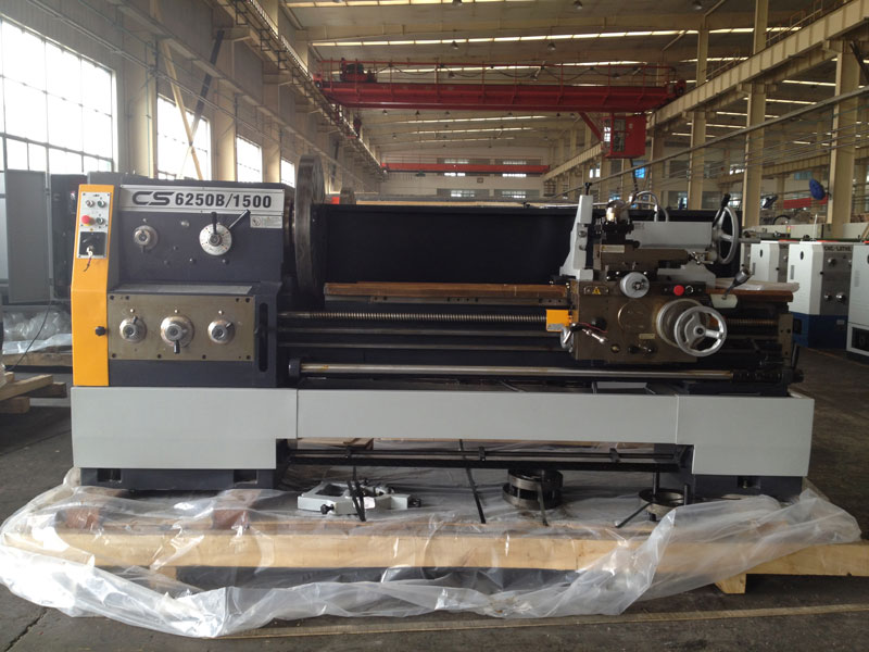 CS6266B Bochi Big Bore Horizontal Gap Bed Lathe Machine