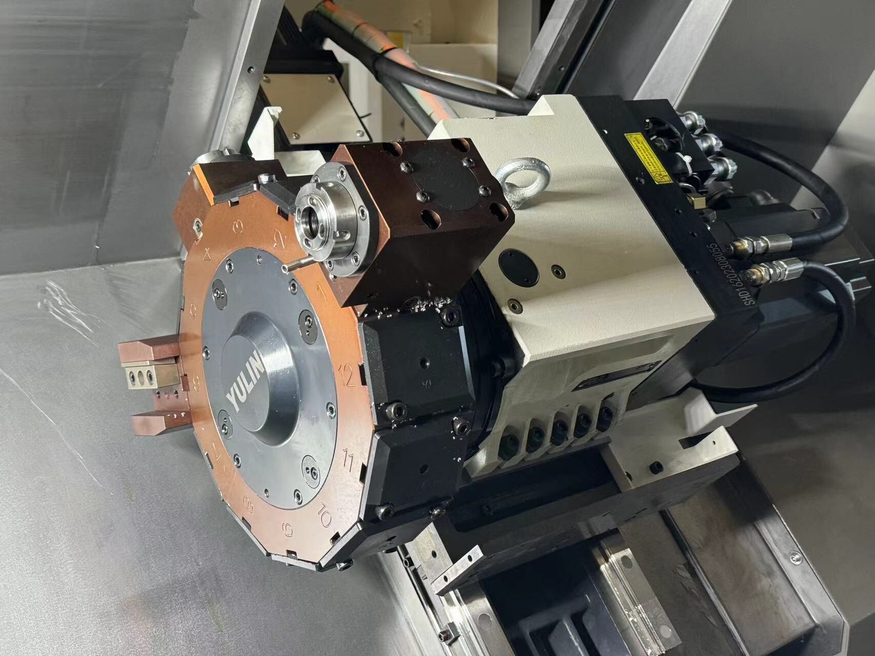 CT-40H Dalian DMTG Slant Bed Torno CNC Lathe with Living Tools C axis 