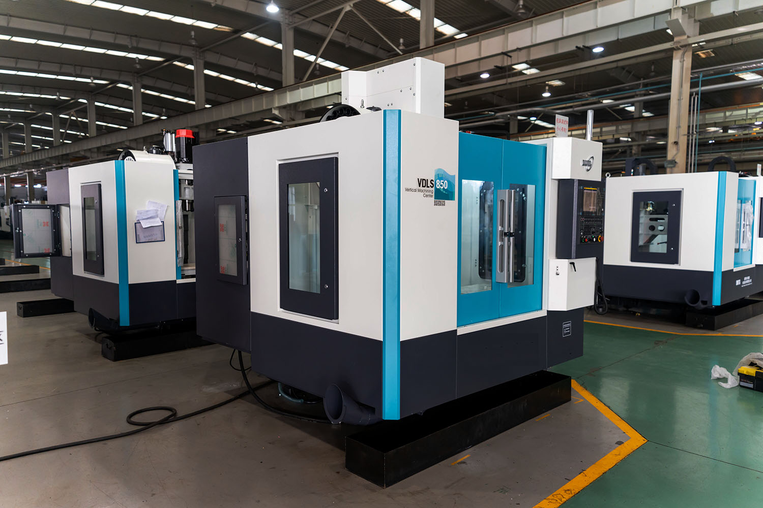 VDLS850 High Speed 12000 rpm Dalian DMTG 4 axis VMC Vertical Machining Machine 