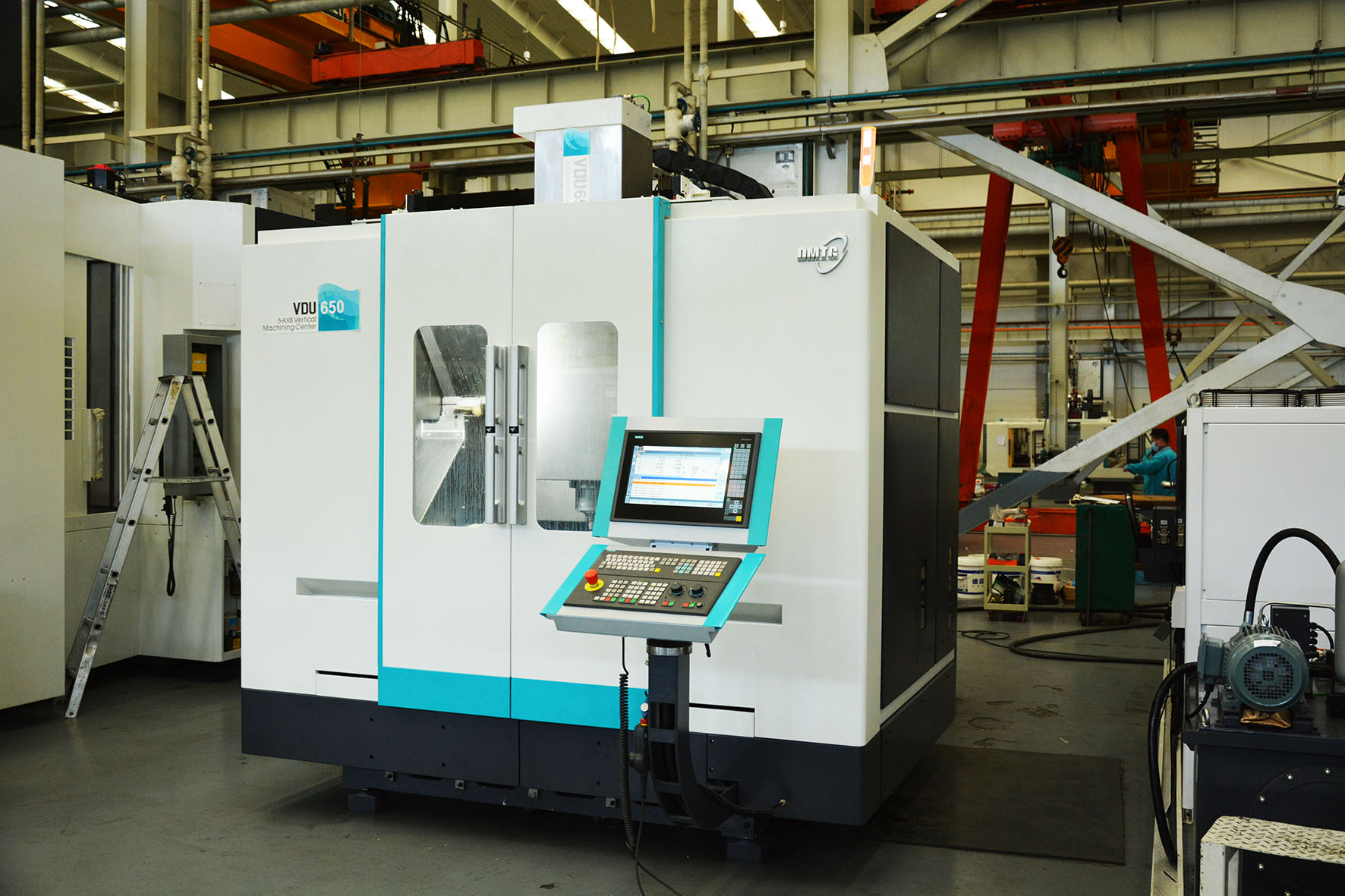 VDU650 Dalian DMTG 5 axis CNC Vertical Machining Center