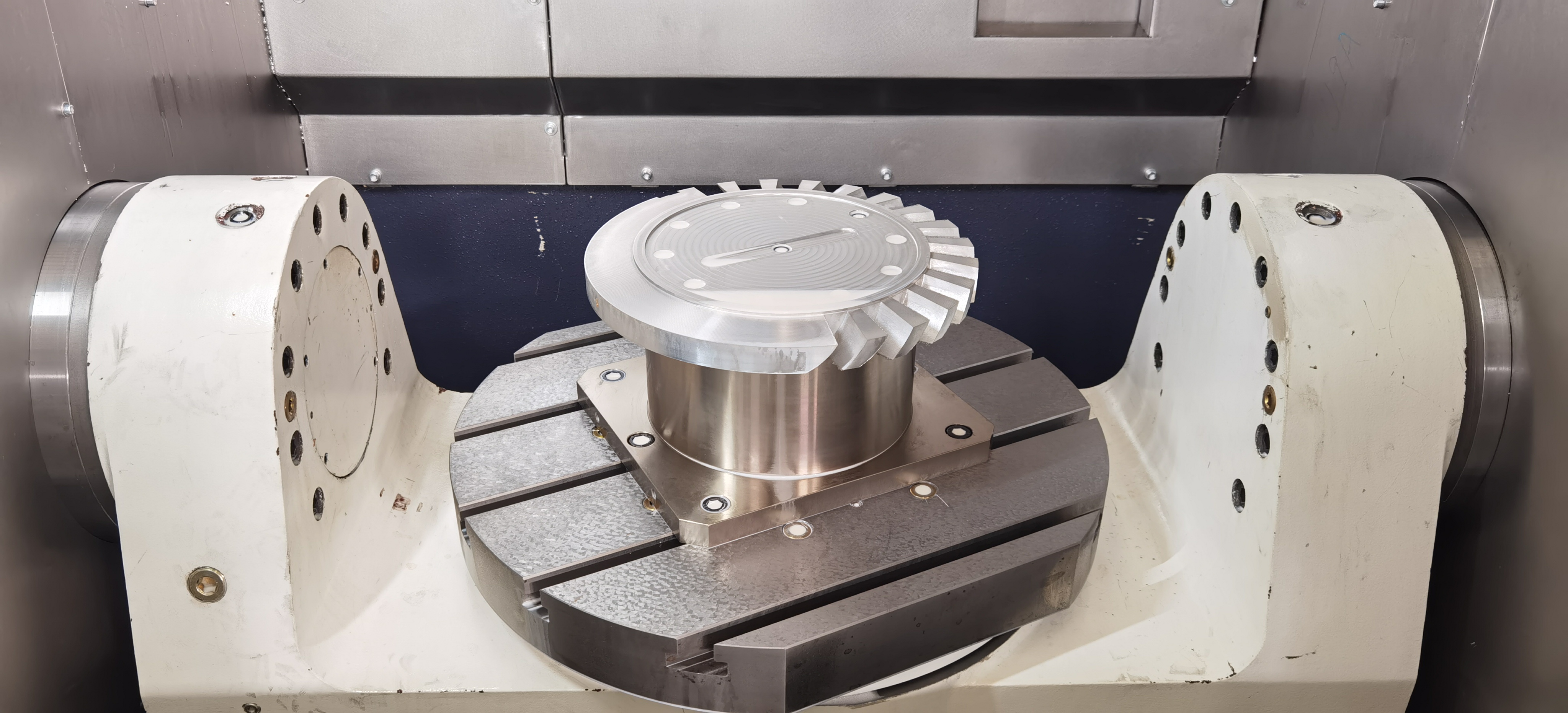VDU650 Dalian DMTG 5 axis CNC Vertical Machining Center