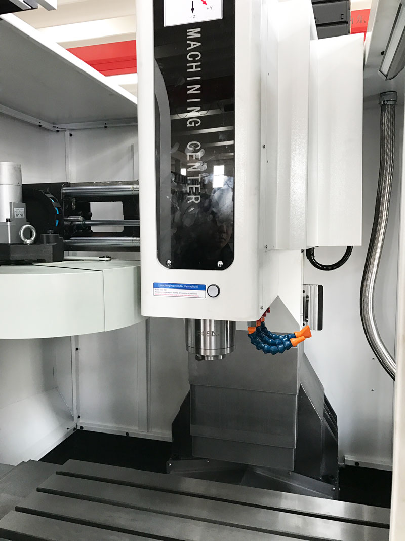 XH7125 Cheap Mini CNC Milling Machine With ATC Vertical Machine Center